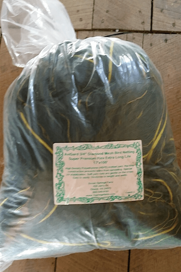 https://cdn.shopify.com/s/files/1/0559/1256/2893/files/avigard-super-premium-flex-extra-long-life-bird-netting-17x100-2606116.png?v=1762284954